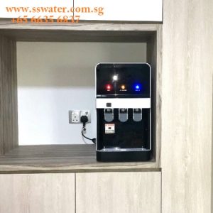 Direct pipe in table top water dispenser (48)