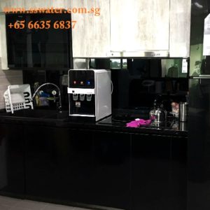 Direct pipe in table top water dispenser (49)