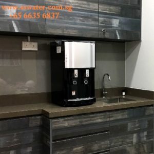 Direct pipe in table top water dispenser (52)