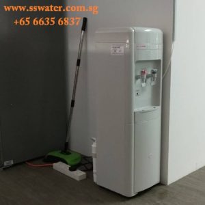 floor standing water dispenser