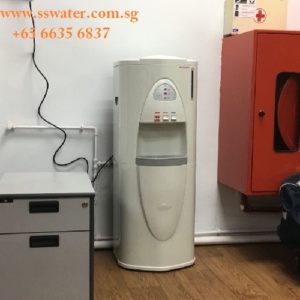 floor standing water dispenser