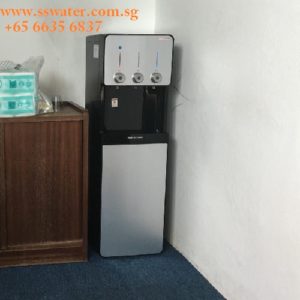 floor standing water dispenser