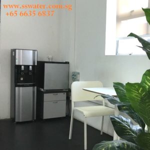 floor standing water dispenser