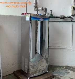 water cooler water boiler water drinking fountain water dispenser