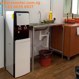 Floor standing direct pipe in water dispenser