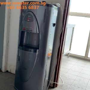 Floor standing direct pipe in water dispenser