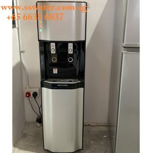 Floor standing direct pipe in water dispe