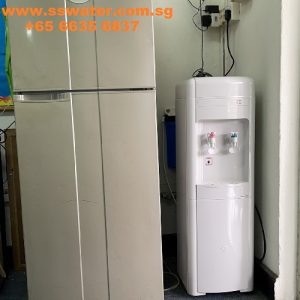 Floor standing direct pipe in water dispenser