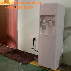 Floor standing direct pipe in water dispenser