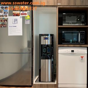 Floor standing direct pipe in water dispenser